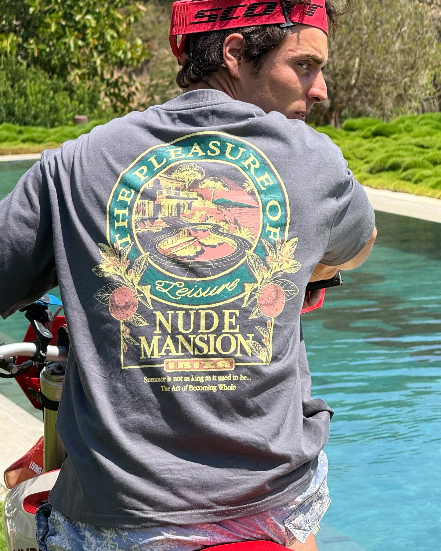 Mansion Tee Ash