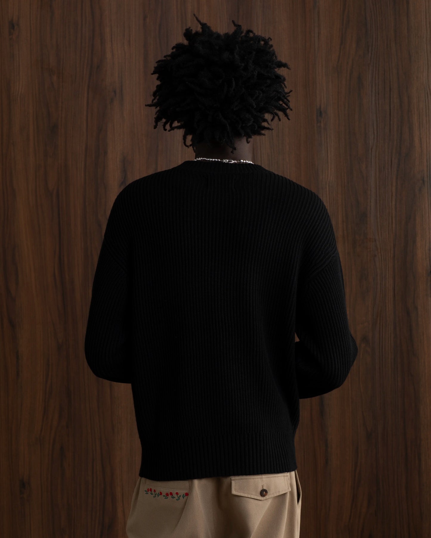 Wavy Knit Sweater Black